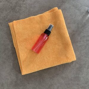 Nettoyant Colle & Traces de Pneus